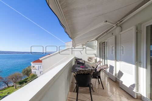 Elegantan apartman s nevjerojatnim pogledom na more, Selce, 2 S, 56 m2