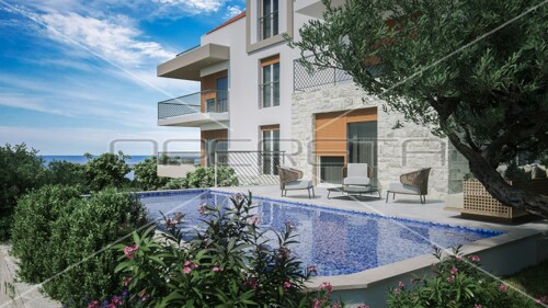 Stan s bazenom i vrtom u Stivašnici, 260,40 m2