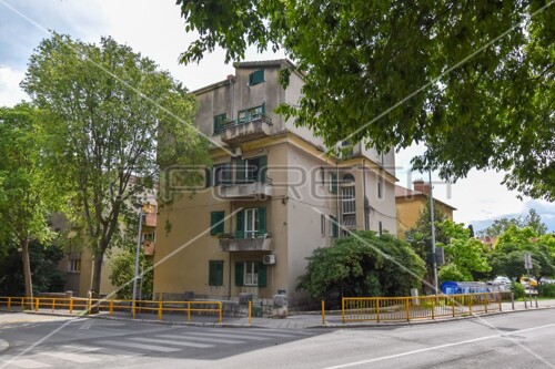 Idealna investicija, stan u Splitu na Bačvicama s pogledom na vrt