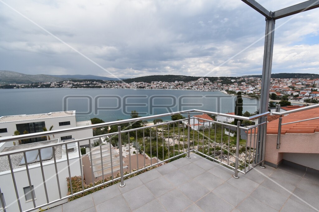 Image 6158117 - 11