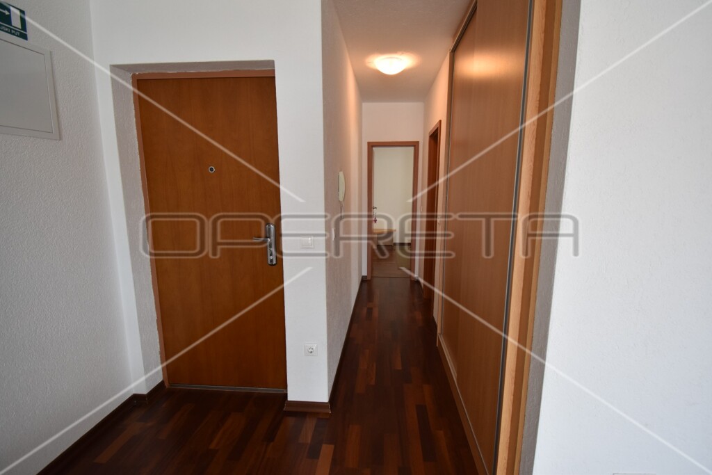 Image 6158119 - 9