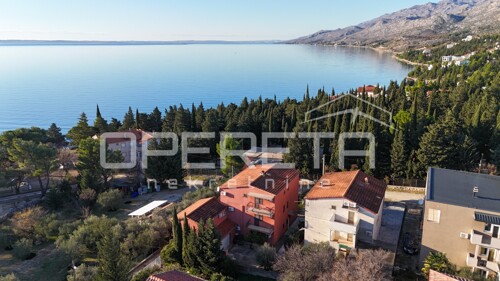 Kuća sa više stambenih jedinica, 150m do mora, Starigrad Paklenica