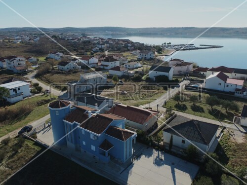 Thumbnail 6158201 - 6