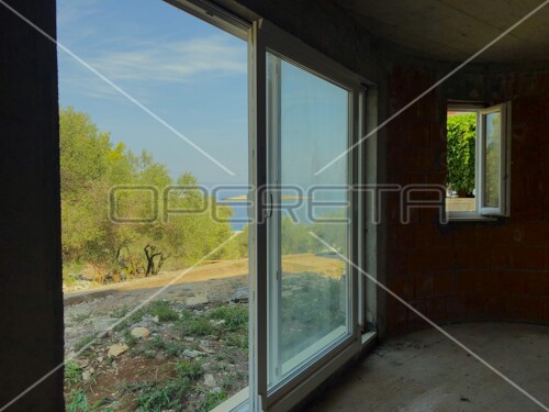 Thumbnail 6158210 - 6