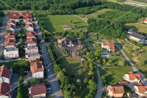 Thumbnail 6158240 - 3