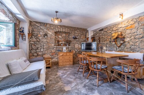 Thumbnail 6158241 - 10