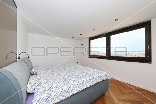 Thumbnail 6158258 - 10