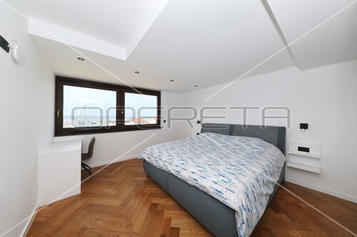 Thumbnail 6158258 - 13