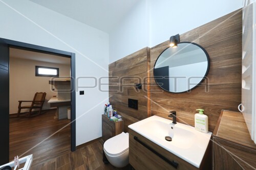 Thumbnail 6158258 - 9