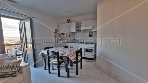 Thumbnail 6158277 - 3