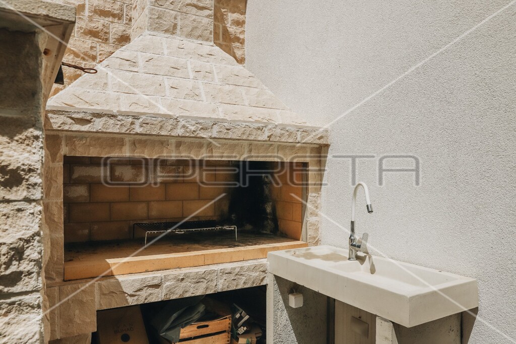 Image 6158317 - 24