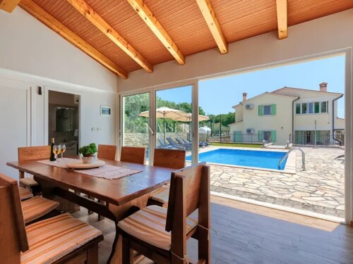 Istra, Labin - rustikalna vila s pogledom na more, 260 m2
