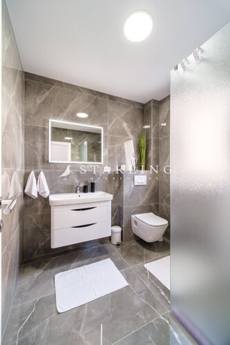 Thumbnail 6158790 - 25