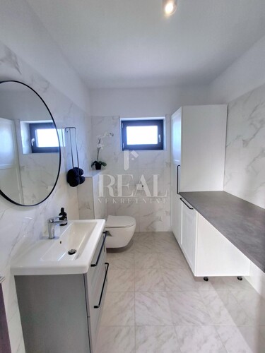 Thumbnail 6158833 - 14