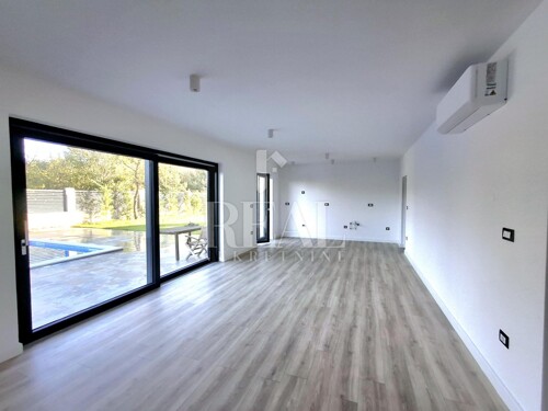 Thumbnail 6158833 - 9