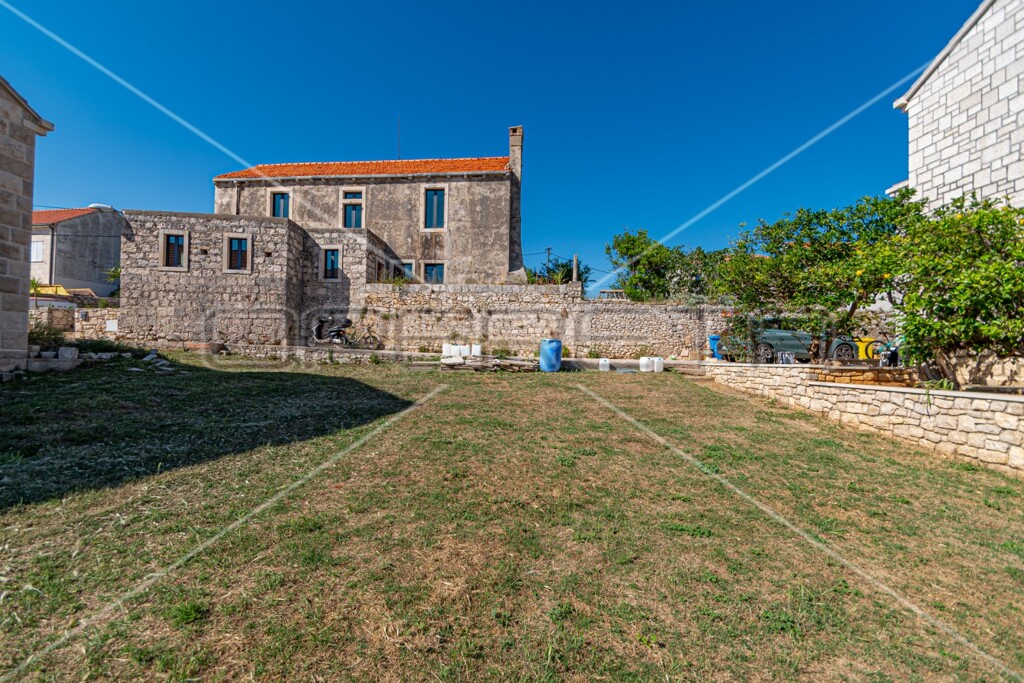 Image 6158959 - 9
