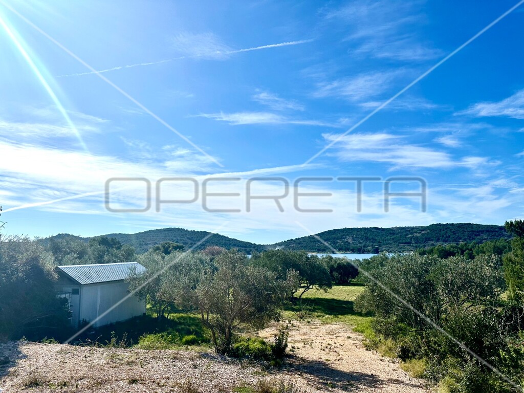 Image 6158964 - 6