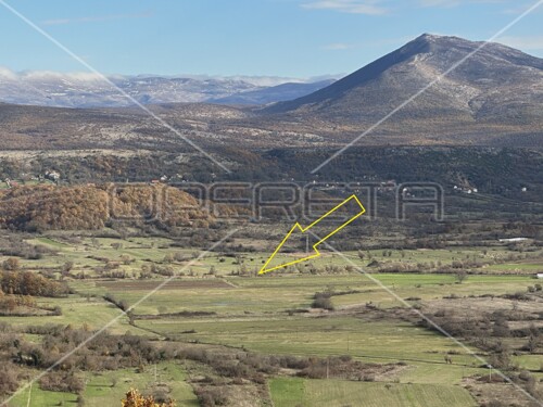Poljoprivredno zemljište uz obalu rijeke Kosovčice, 96040 m2