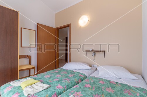 Thumbnail 6159002 - 12