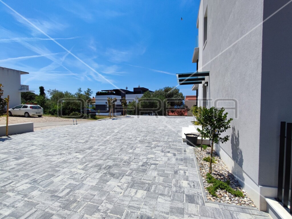 Image 6159016 - 21