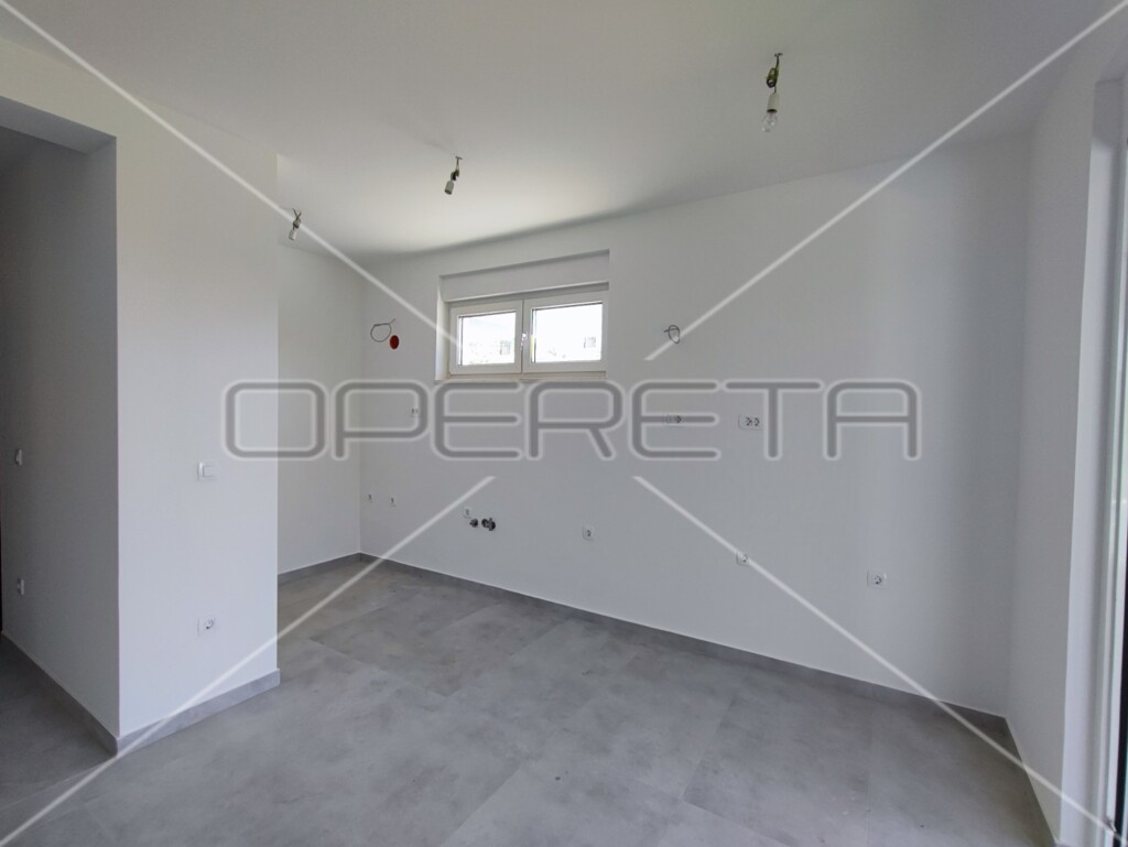 Image 6159016 - 6