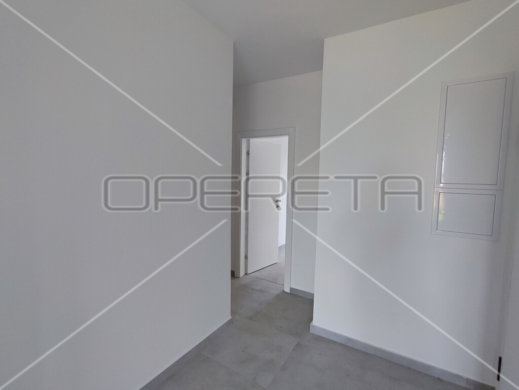 Image 6159016 - 9