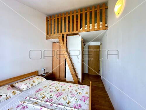 Thumbnail 6159056 - 6