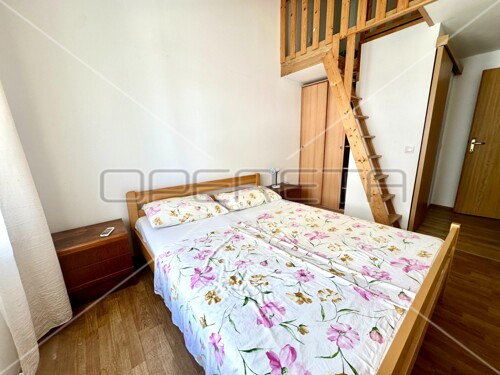 Thumbnail 6159056 - 5