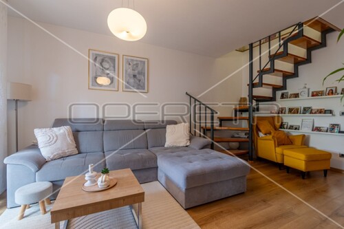 Istra, Pula - Nova Veruda, kuća sa tri apartmana na odličnoj lokaciji blizu...