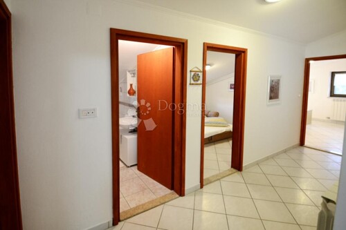 Thumbnail 6160029 - 9