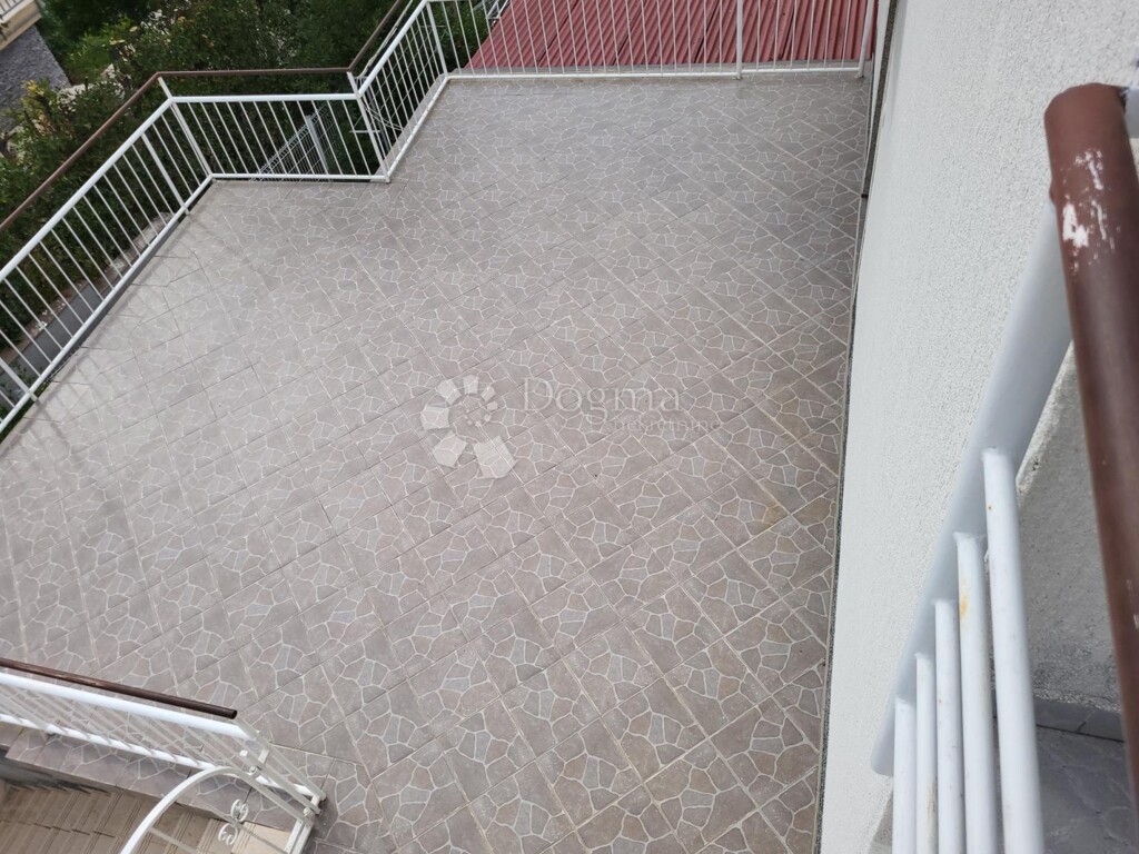 Image 6160065 - 10