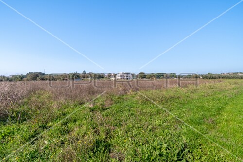 Prilika za investiciju - zemljište na granici urbanizirane zone nadomak Pule