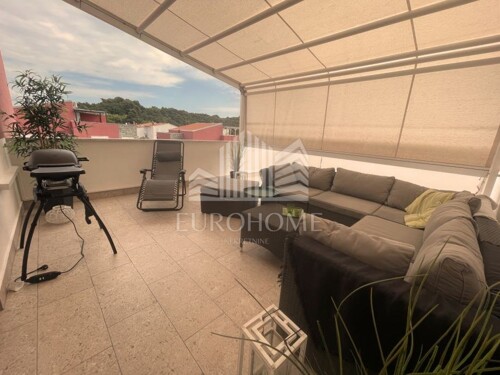 Thumbnail 6161662 - 1