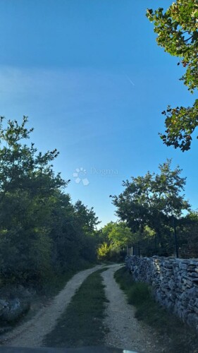 Veliko poljoprivredno zemljište 18,357m2