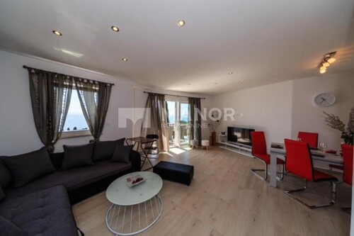 Thumbnail 6162642 - 4