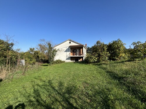 Pazin, KUĆA 288 m2, 2350 m2 zemljišta