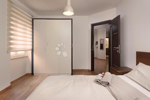 Thumbnail 6162981 - 15