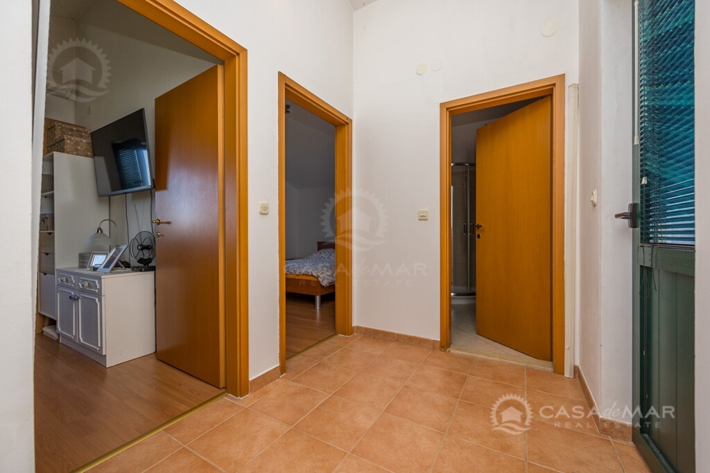 Image 6163004 - 12