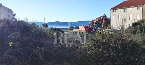 Thumbnail 6163499 - 3