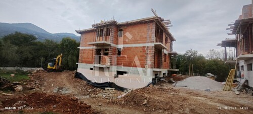 Thumbnail 6163504 - 1