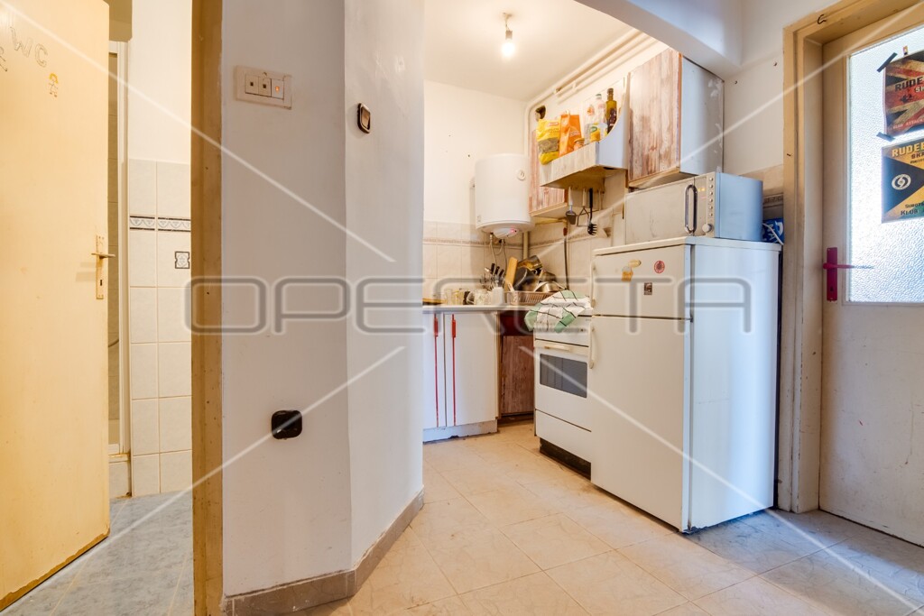 Image 6163610 - 6