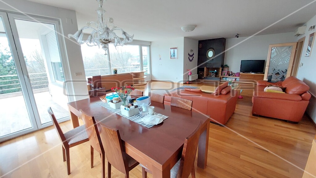 Image 6163661 - 3