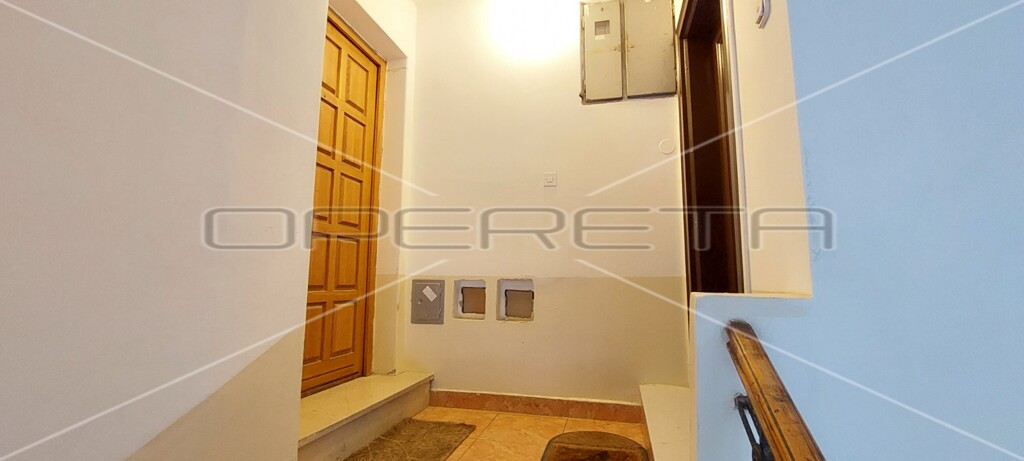 Image 6163665 - 9