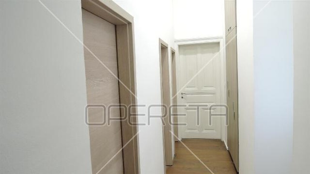 Image 6163669 - 6