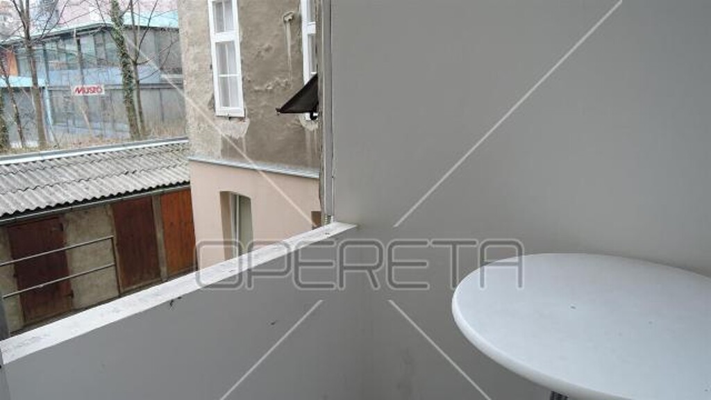 Image 6163669 - 8