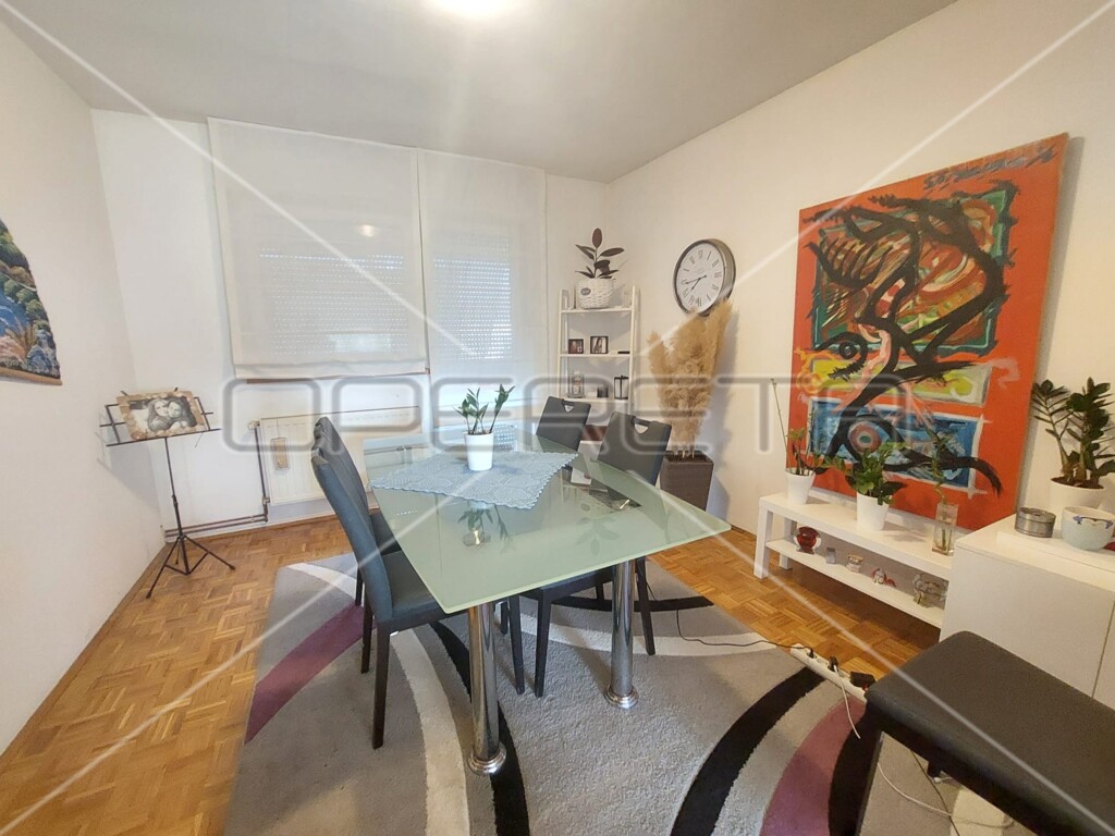 Image 6163678 - 3