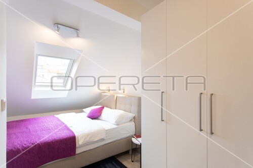 Thumbnail 6163726 - 24