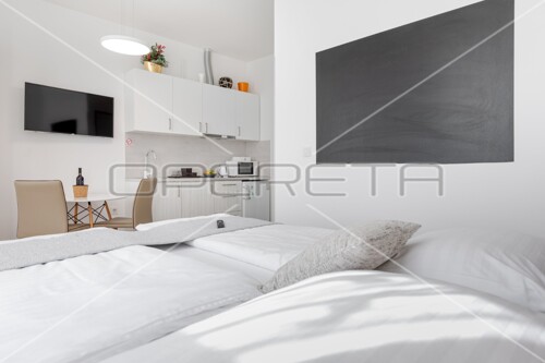 Thumbnail 6163726 - 12