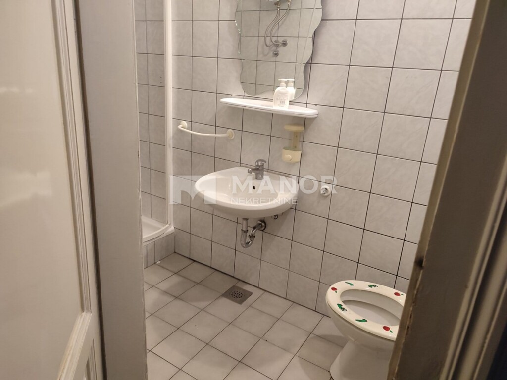 Image 6163763 - 9