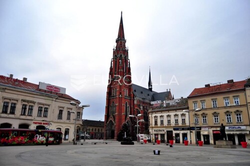 Osijek, građevinsko zemljište 820 m2 u centru grada, jedinstvena lokacija